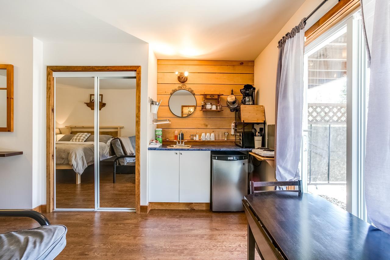 Le Nomade Mont Tremblant Apartment ลัค-ซุแปร์ริเออร์ ภายนอก รูปภาพ